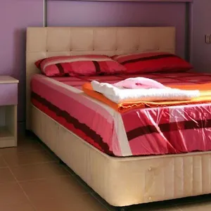 oteli̇ zi̇yaret edi̇n